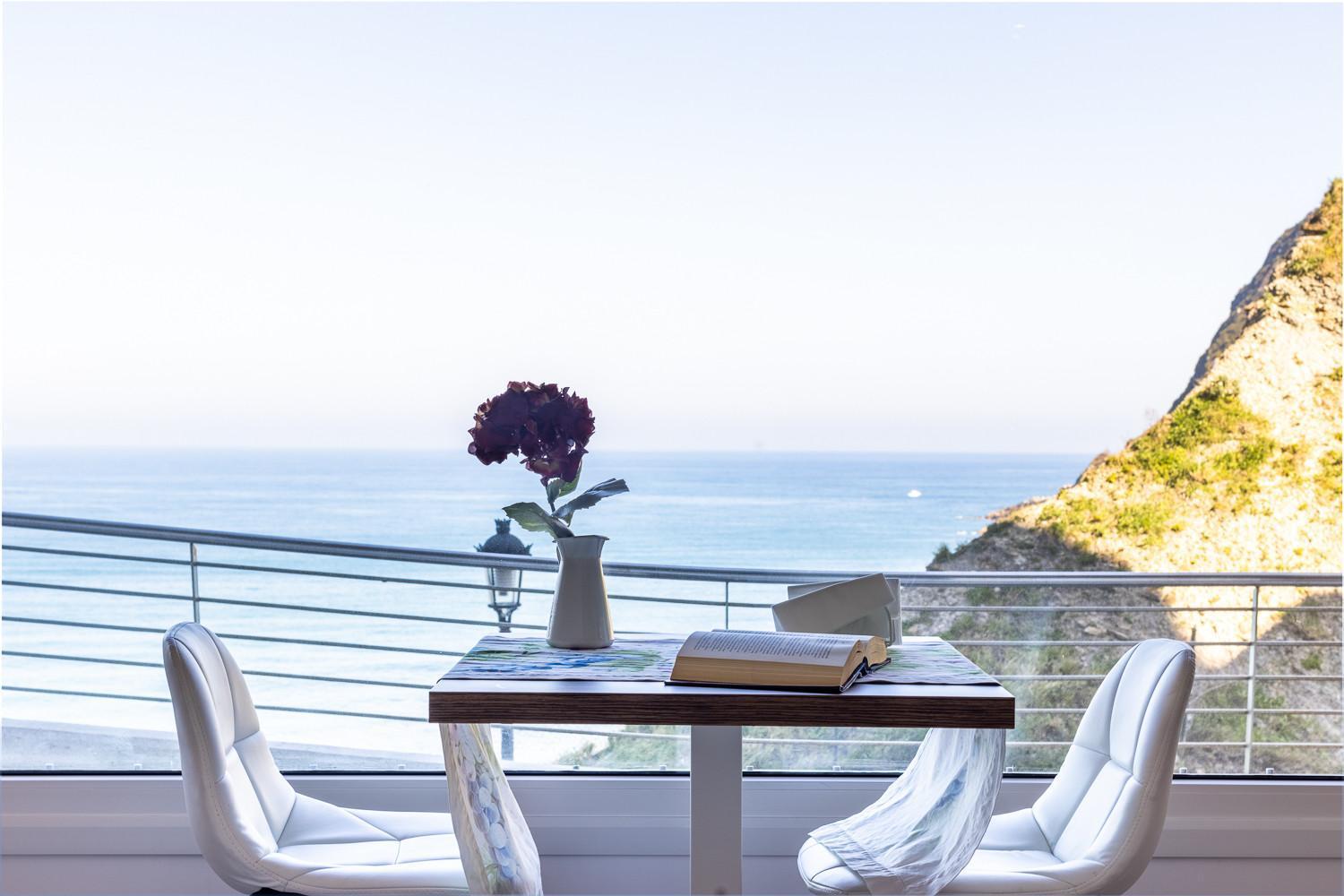 Apartamentos Kresala - Vistas Al Mar Getaria Eksteriør bilde